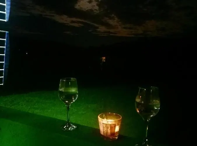 Jotic, Zavojsko Jezero Villa