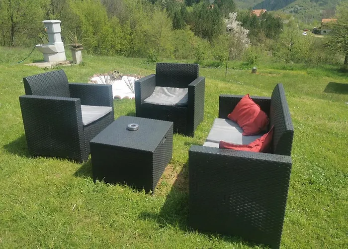 Jotic, Zavojsko Jezero *